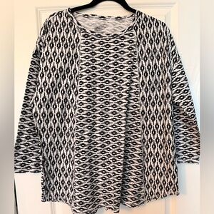 Westbound Black and White Patterned Long Sleeve Top